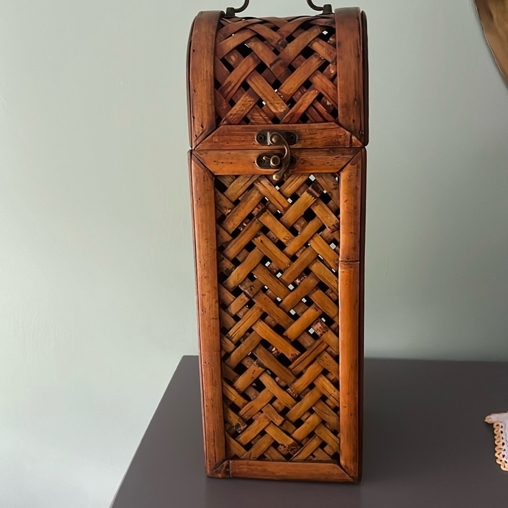 Vintage Wicker Decorative Wine Bottle Holder Carrier